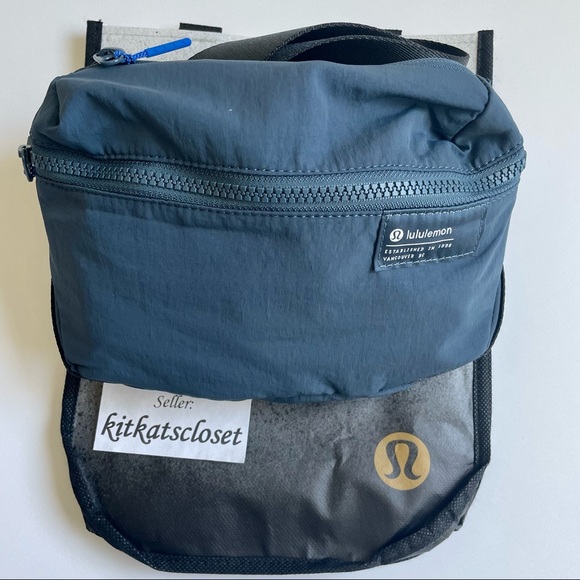 🆕 NWT lululemon clean lines belt bag 2L - iron blue
